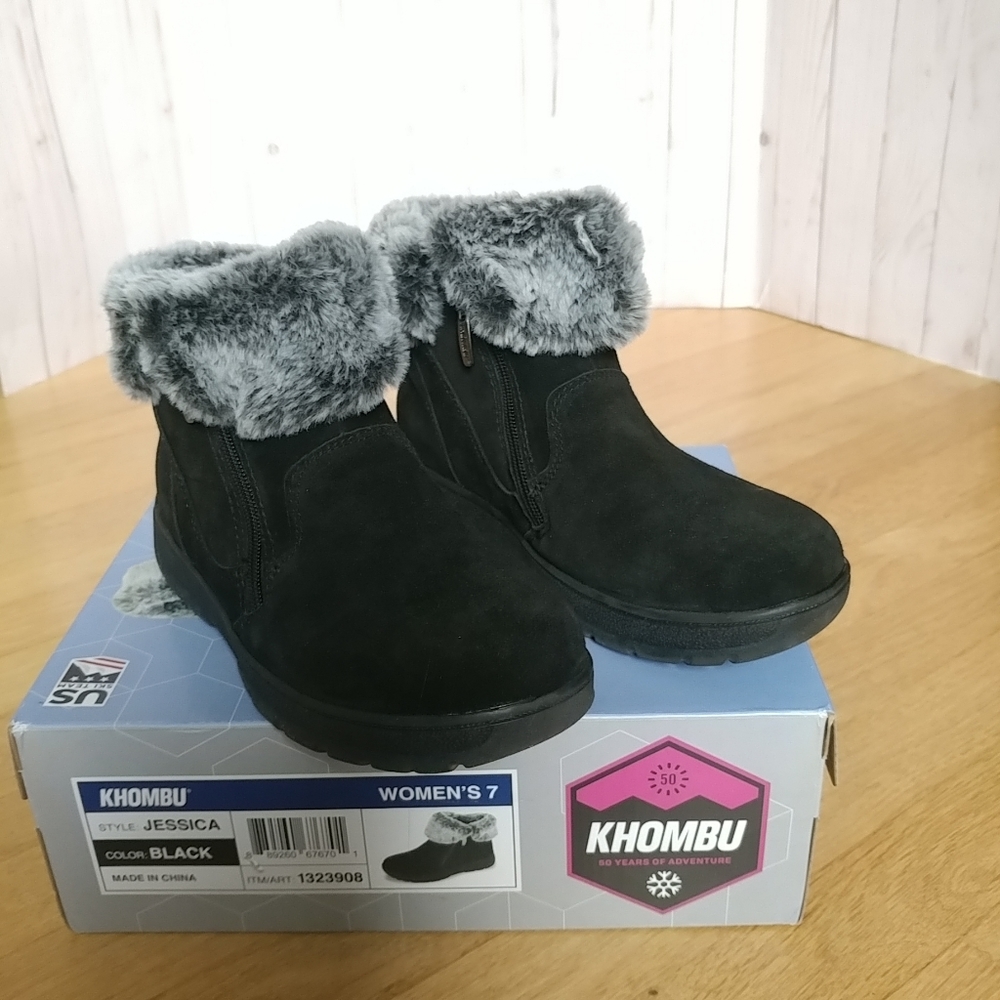 Beautiful suede boots-Black w/ Faux fur